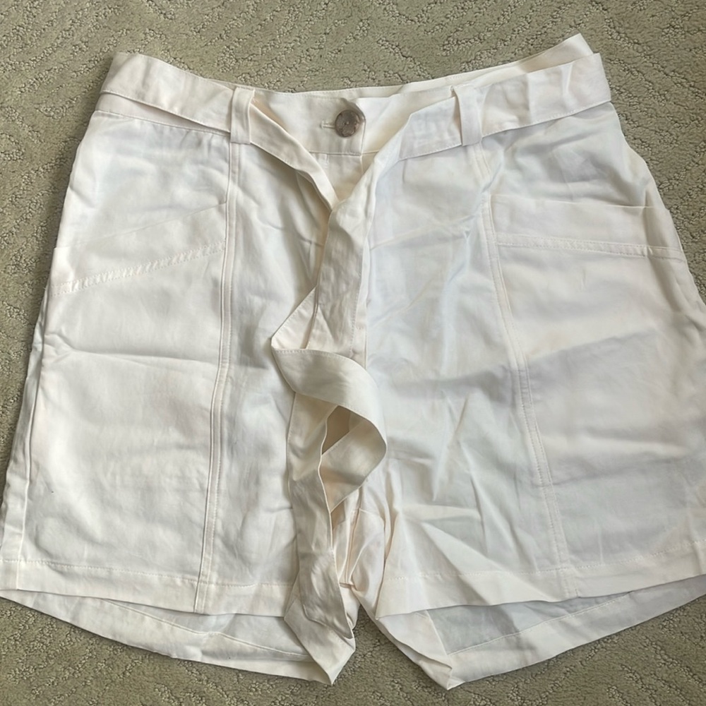 Ladies shorts 5” length. MADE in USA NWT